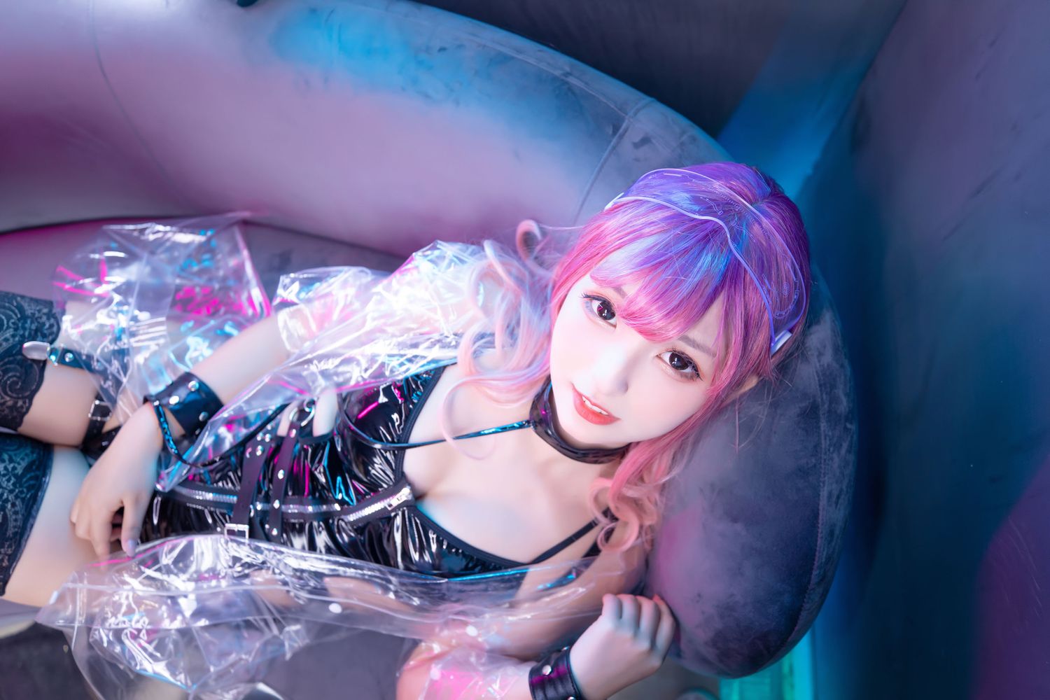 网络美女神楽坂真冬黑丝美腿性感皮衣赛博朋克风格美图