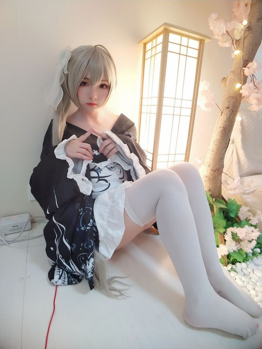二次元萌妹子古川kagura白色丝袜配日系和服主题诱惑美图
